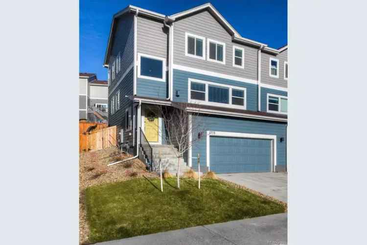 Rent Beautifully Updated Duplex with 3 Bedrooms in Castle Rock