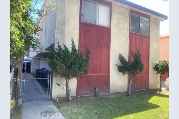 Rent Spacious Duplex with Multiple Units and Garage in Ideal Location