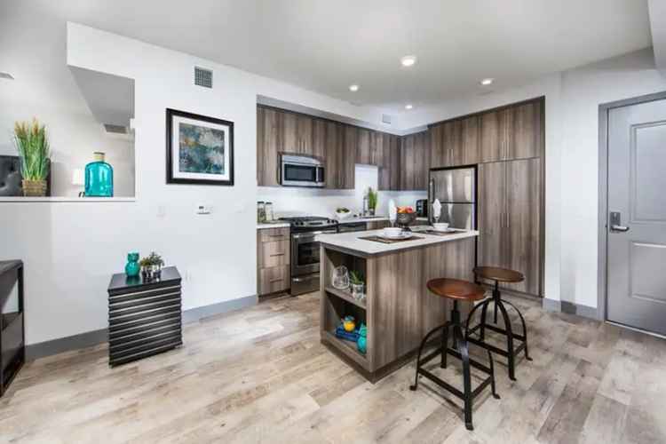 Rent Apartments in Culver City with Modern Amenities and Spacious Layouts