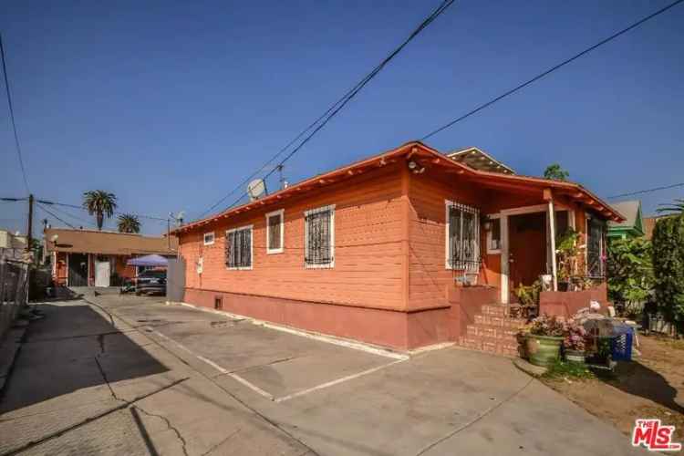 House For Sale in 1139, South Kingsley Drive, Los Angeles, California