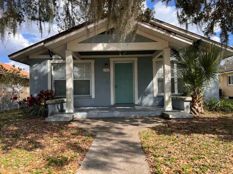 Rent Comfortable 3 Bedroom House Near N Florida Ave and Memorial Blvd