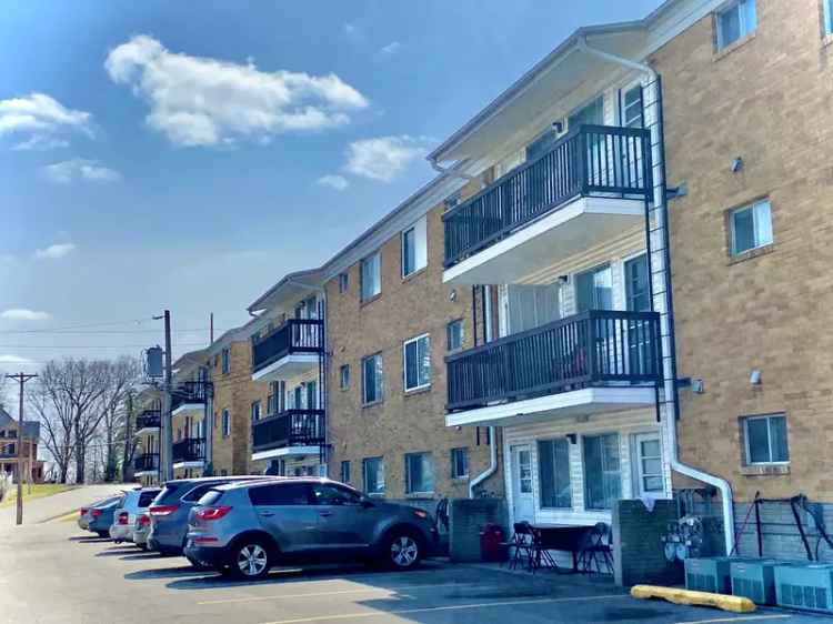 Rent Apartments at Carriage Hill in Iowa City with Modern Upgrades