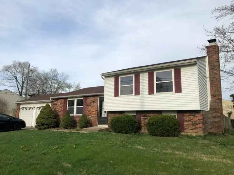 Rent Updated 3-Bed Home in Mason OH with Spacious Yard and Garage