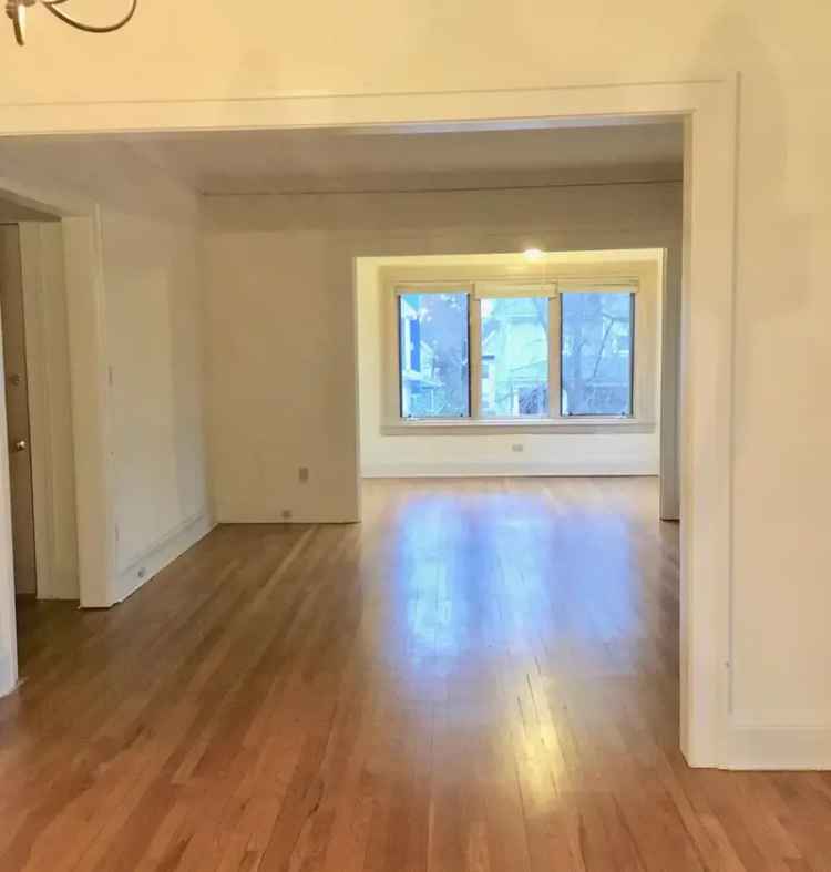 Rent Apartment Unit in Cedar Fairmount with Spacious Design and Amenities