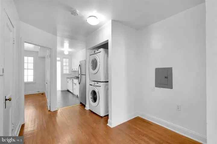 House For Sale in 1616, 17th Place Southeast, Washington, District of Columbia