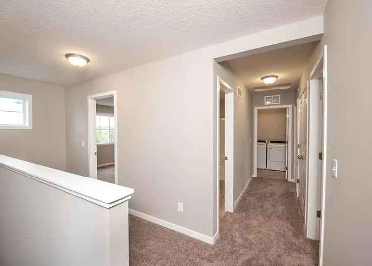 Rent 3 Bedroom Townhouse in Ramsey MN with Modern Features