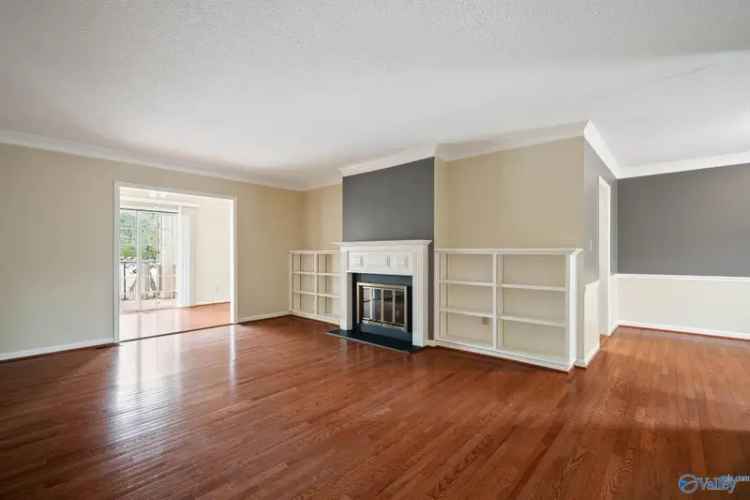 First Floor Condo for Sale in Desirable Neighborhood with Pool Access