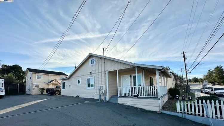 House For Sale in Martinez, California