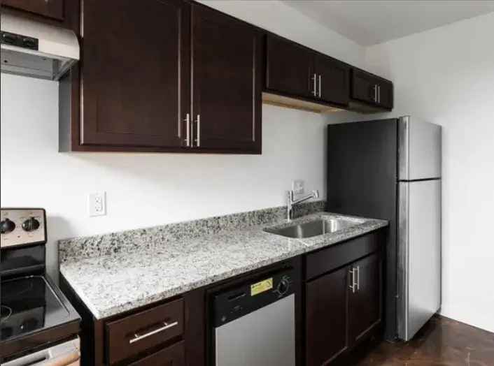 Rent Luxurious Studios with Dishwashers in Midtown Detroit