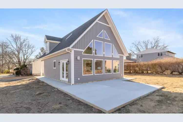 New Construction Home for Rent in Old Lyme Shores Beach with Loft