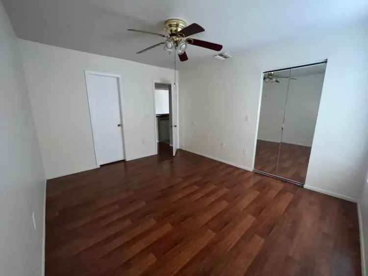 Rent 1 Bedroom Apartment Top Floor Unit Gated Community