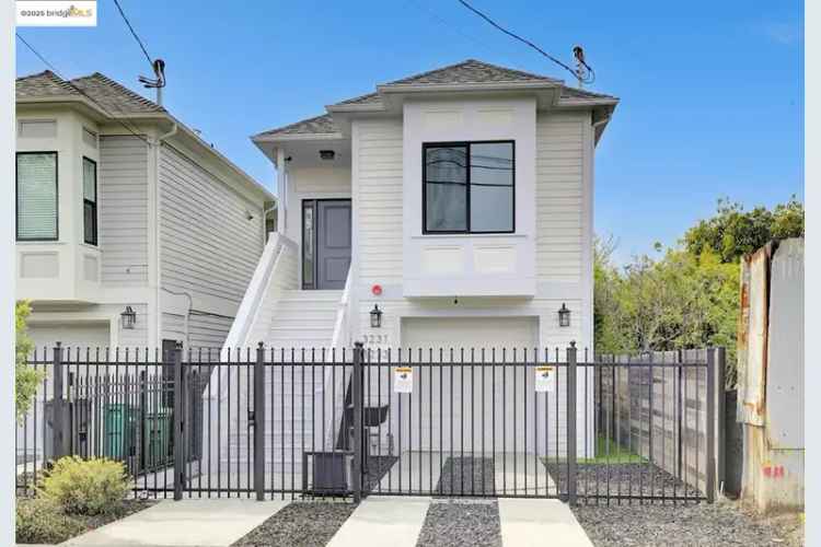 House For Sale in 3231, Hannah Street, Oakland, California