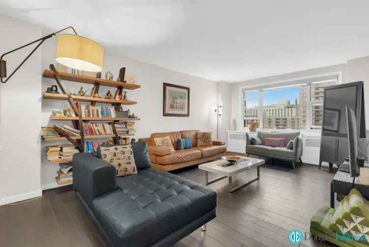 Rent Apartment Unit with 2 Bedrooms Near Central Park