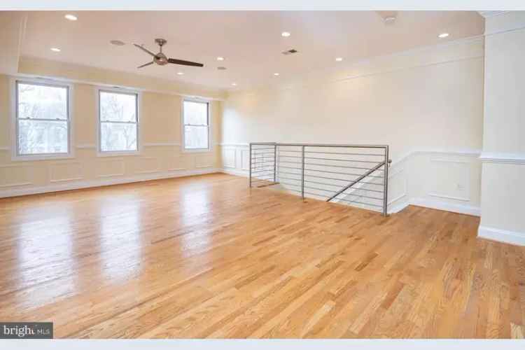 Buy Modern Condo in Shaw with Private Roof Deck and Amazing Views