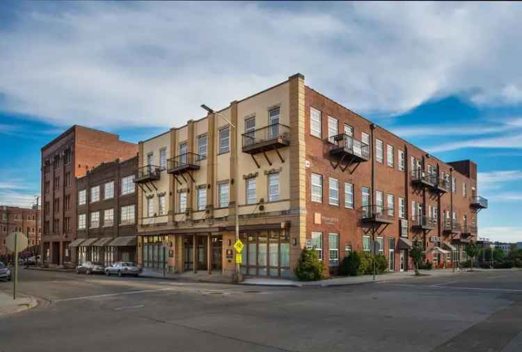 Rent Industrial Style Apartments in Downtown Chattanooga with Unique Features