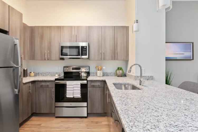 Rent Apartments at The Q in Quincy with Scenic and Stylish Features