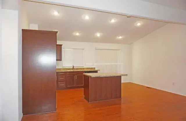 Rent a Single Family Home Remodeled with Upgrades in a Gated Community