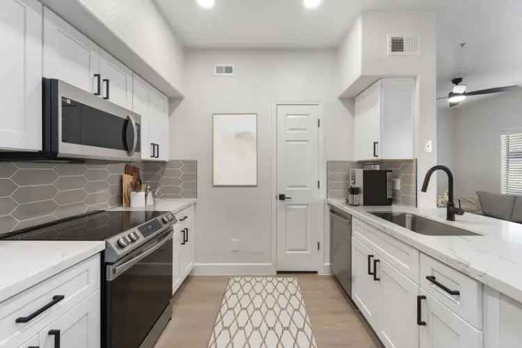 Rent Apartments at Haven at Towne Center - Style and Sophistication