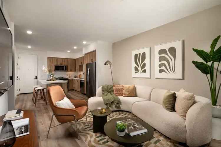 Luxury apartments for rent in Encinitas with scenic views and modern finishes