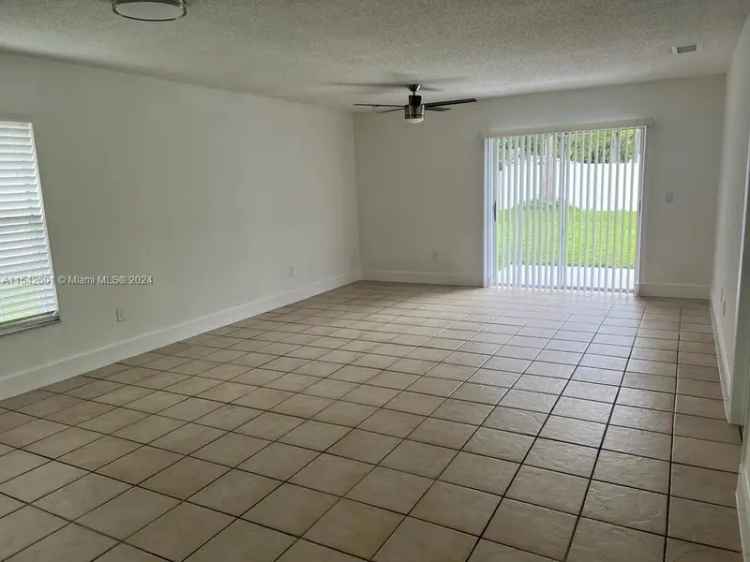 House For Sale in 313, Southeast 24th Avenue, Cape Coral, Florida