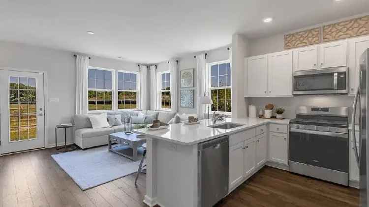 Luxury Townhome for Rent 3 Beds 2.5 Baths in Stunning New Construction