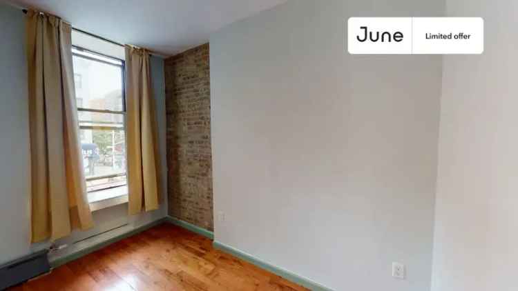 Rent Queen Bedroom in 2 Bedroom Apartment in East Harlem with Great Amenities