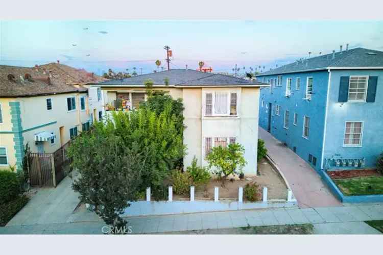 Buy Triplex in Mid-Wilshire Los Angeles with Rental Income Potential