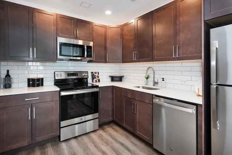 Rent Apartments in Queens with Incredible Amenities and Views