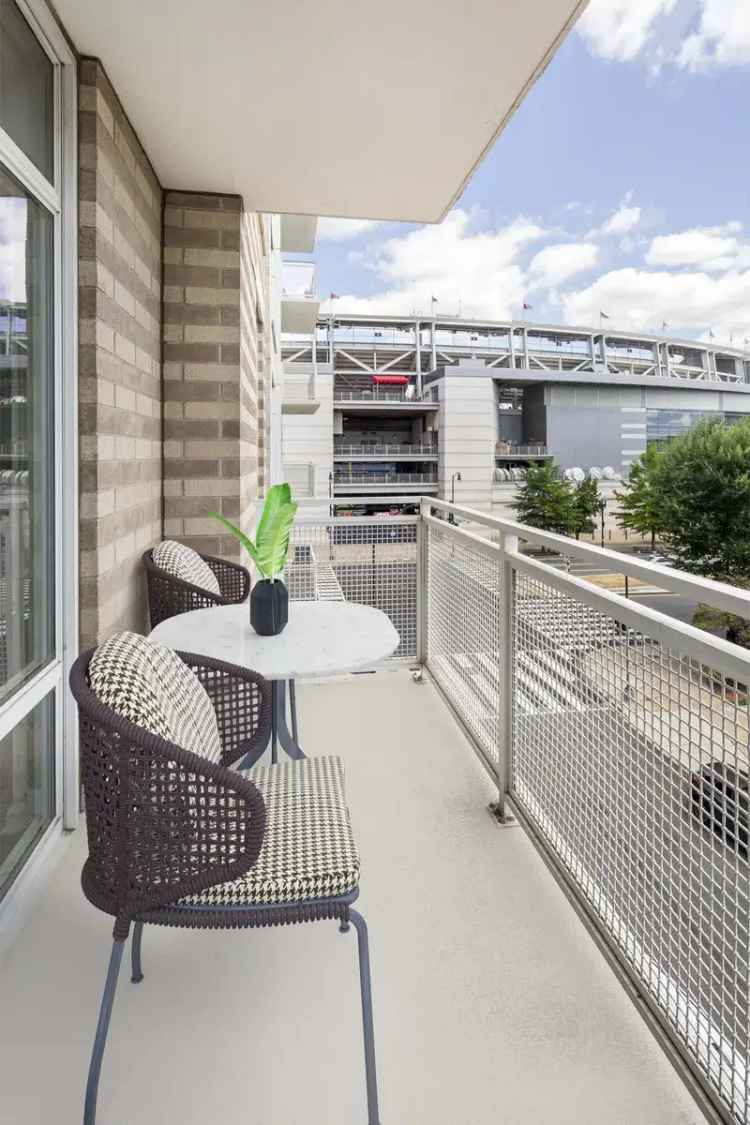 Rent Apartments in Washington D.C. with Stunning Views and Amenities