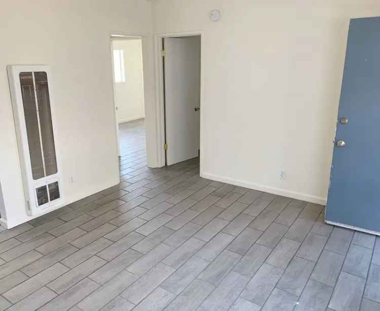 Rent Apartment Unit Freshly Painted Two Bedrooms Near Normandie Park