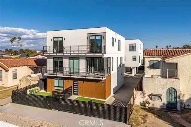 House For Sale in 2200, Thurman Avenue, Los Angeles, California