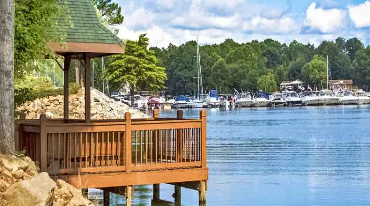 Rent Lakefront Apartments at Sailpointe Lake Norman with Exclusive Amenities