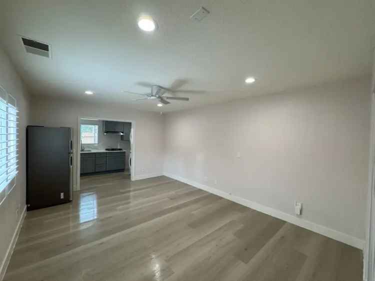 Rent Apartment Studio in Philips Ranch with Private Entry and Kitchen