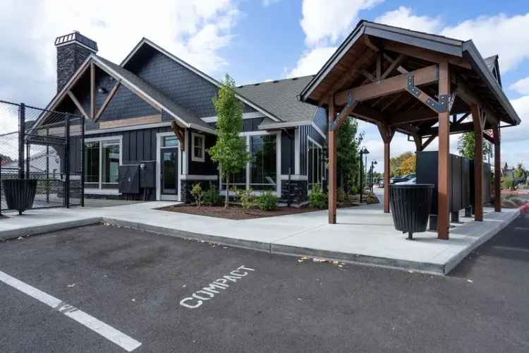 Rent Luxury Apartments in Silverton Oregon with Modern Amenities