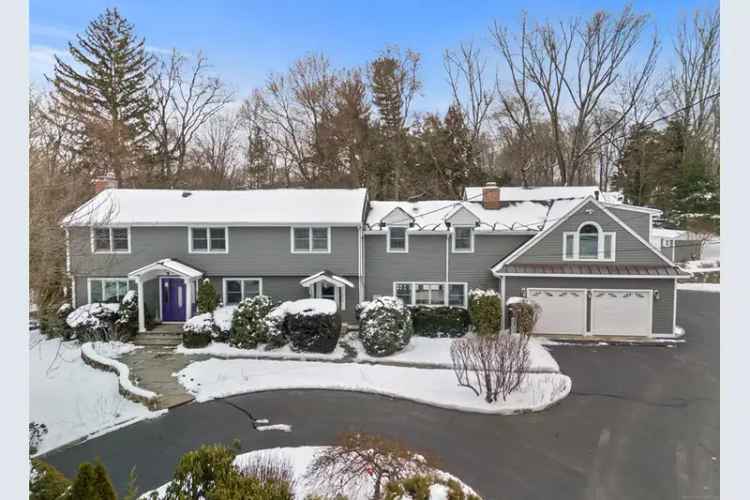 Buy House in New Canaan with 4 Car Garage and Modern Amenities