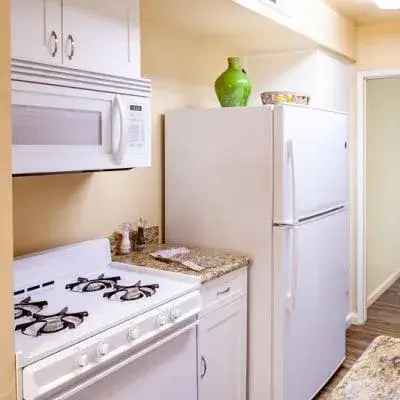 Rent Apartments in Jurupa Valley with Scenic Mountain Views and Community Events