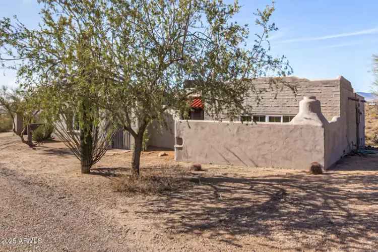 Rent Mid Century Modern Estate in Carefree with Mountain Views