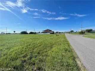 Land For Sale in 653, Northeast 7th Place, Cape Coral, Florida