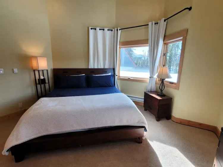 Rent Top Floor Condo 3Bed Loft in Breckenridge with Stunning Views