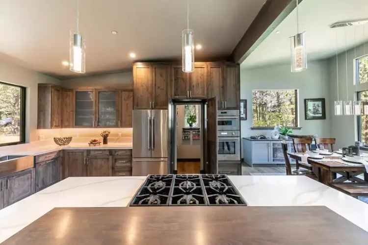 Buy Mountain Home in Gray's Crossing with Five Bedrooms and Modern Features