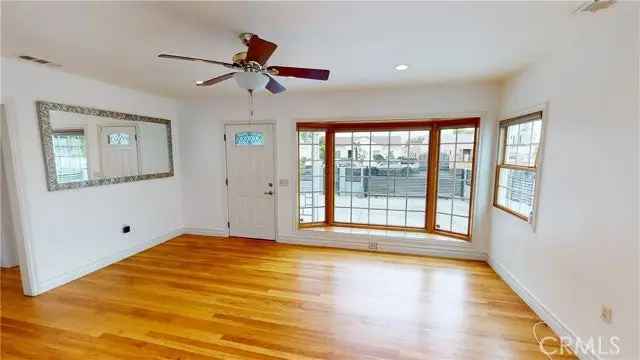 House For Sale in 7418, Farmdale Avenue, Los Angeles, California