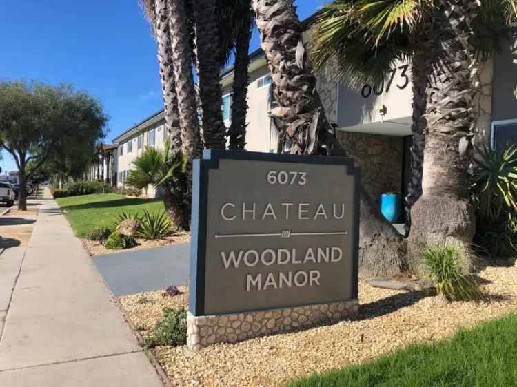 Rent Apartments at Chateau Woodland Manor in Ventura CA with Pool and Gym