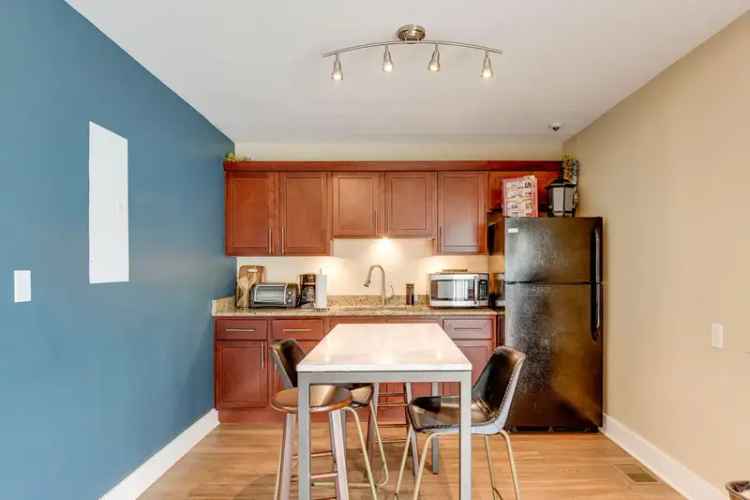 Rent Apartments in West Columbus with Modern Finishes and Amenities