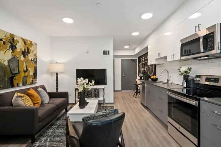 Rent Luxury Apartments in Roosevelt Green Lake Seattle with Unique Amenities