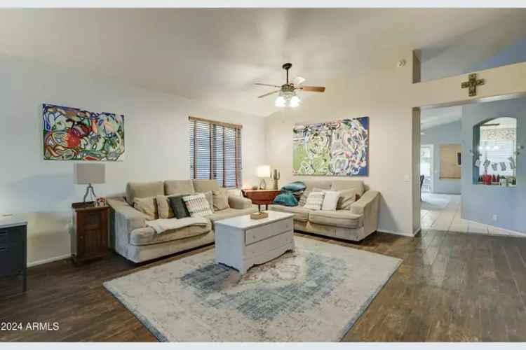 Buy Gorgeous Home in Warner Ranch with Pool and Spacious Kitchen