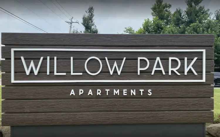 Rent Apartments at Willow Park with Spacious Floor Plans and Amenities