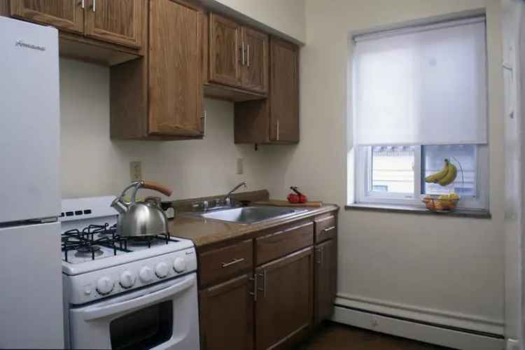 Rent Apartments in Pittsburgh PA with Amenities for City Living