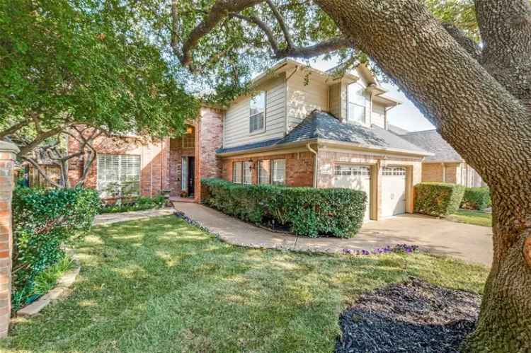 Buy home in Addison with chef's kitchen and spacious primary suite