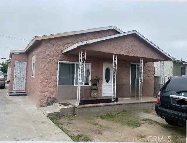 House For Sale in 1616, East 87th Street, Firestone Park, California