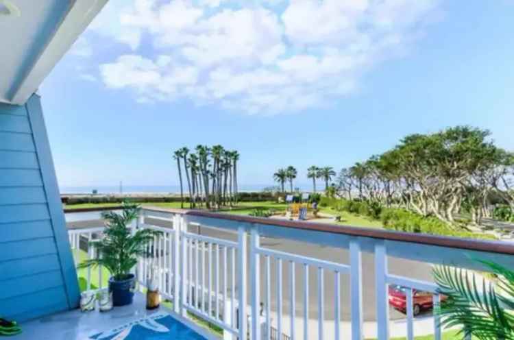 Rent Beautiful Condo in Coronado with Ocean Views and Pool Access